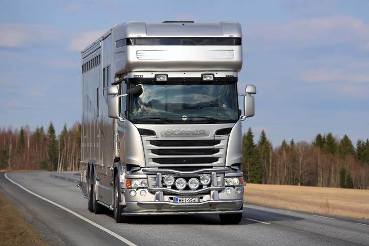 horse-transporter-image-2